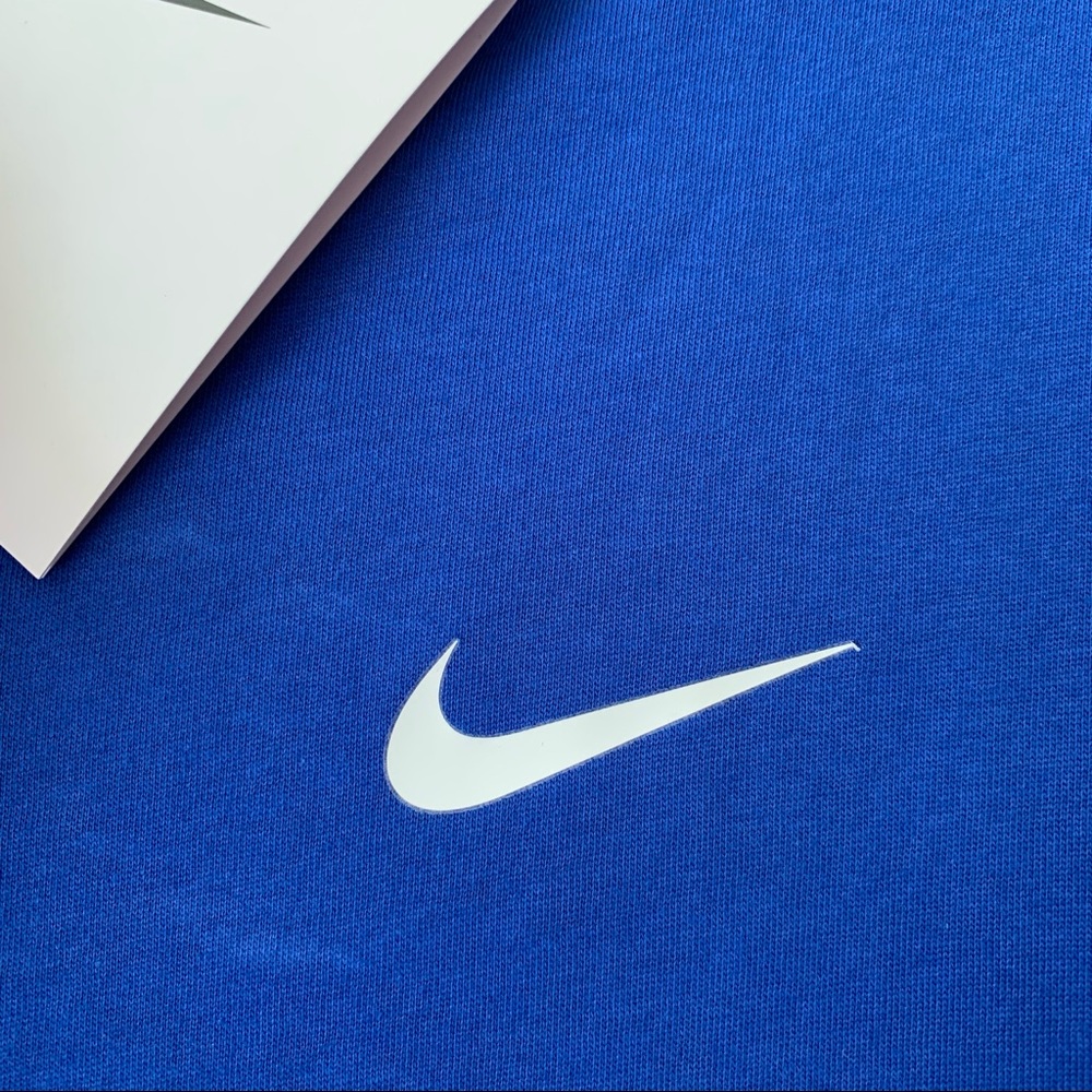 NWT Mens Nike Dri-Fit The Nike Tee - Picture 4 of 6